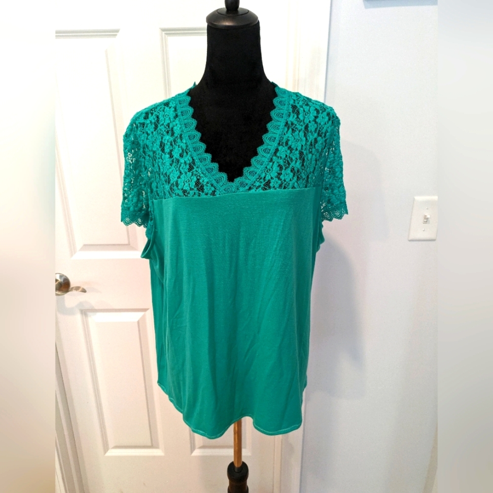 Women's Size 2X Top